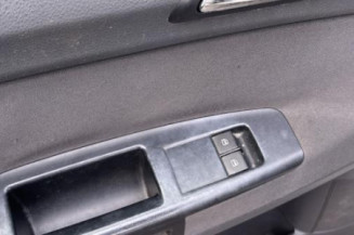 Bouton de coffre VOLKSWAGEN POLO 4