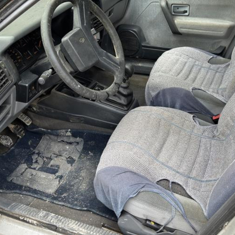 Retroviseur interieur RENAULT R19 Photo n°9