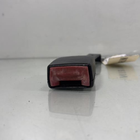Attache ceinture avant droit VOLKSWAGEN POLO 4 Photo n°1
