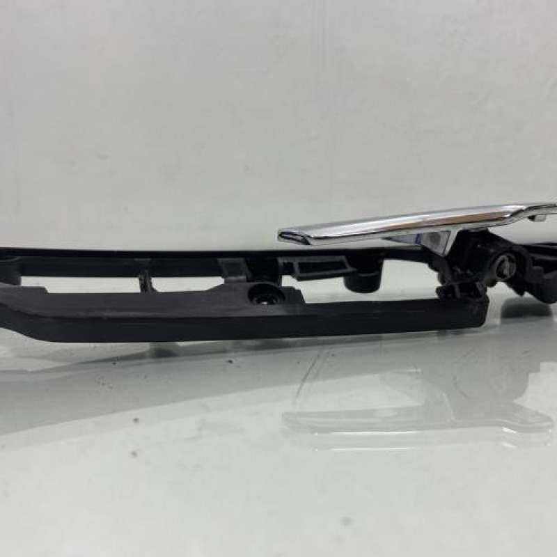 Poignee interieur avant droit VOLKSWAGEN POLO 4 Photo n°1