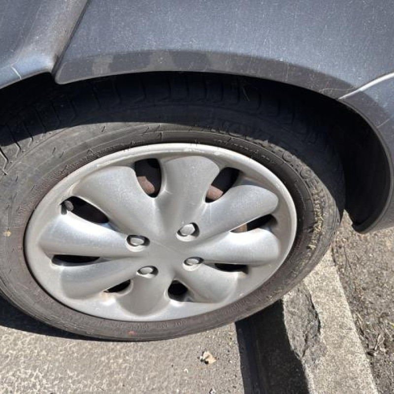 Attache ceinture arriere gauche CITROEN XSARA Photo n°17