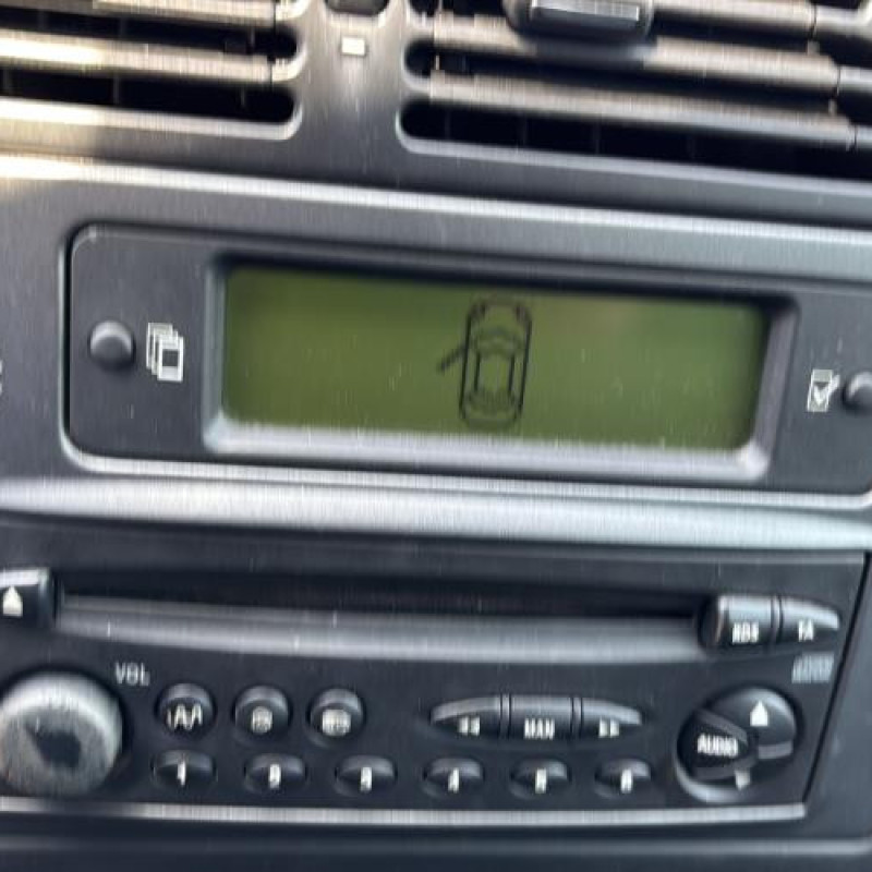 Attache ceinture arriere gauche CITROEN XSARA Photo n°20