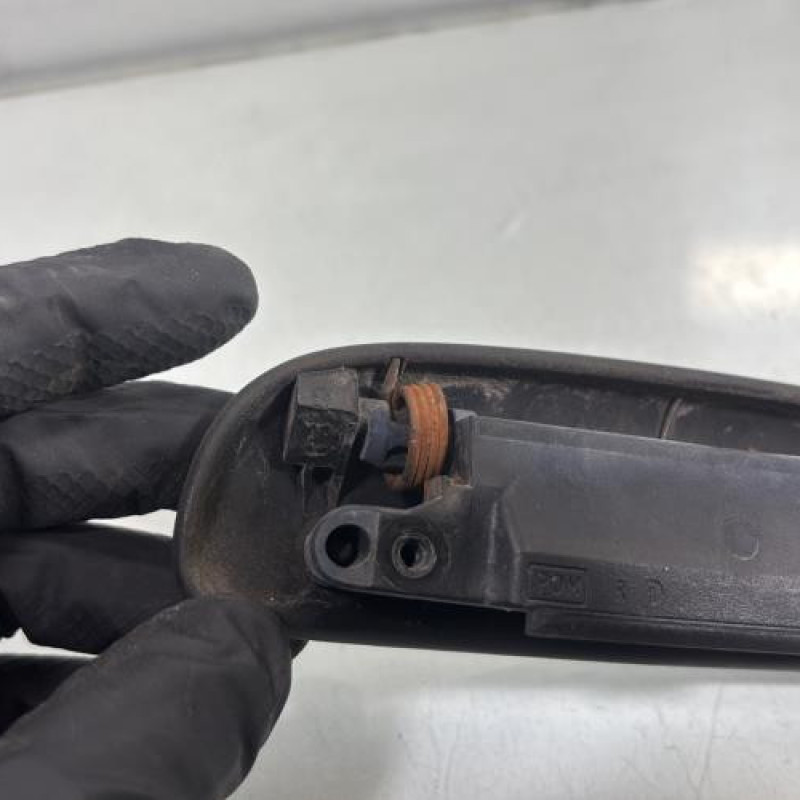 Poignee porte avant droit FORD KA 1 Photo n°4