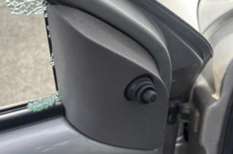 Poignee porte avant droit FORD KA 1