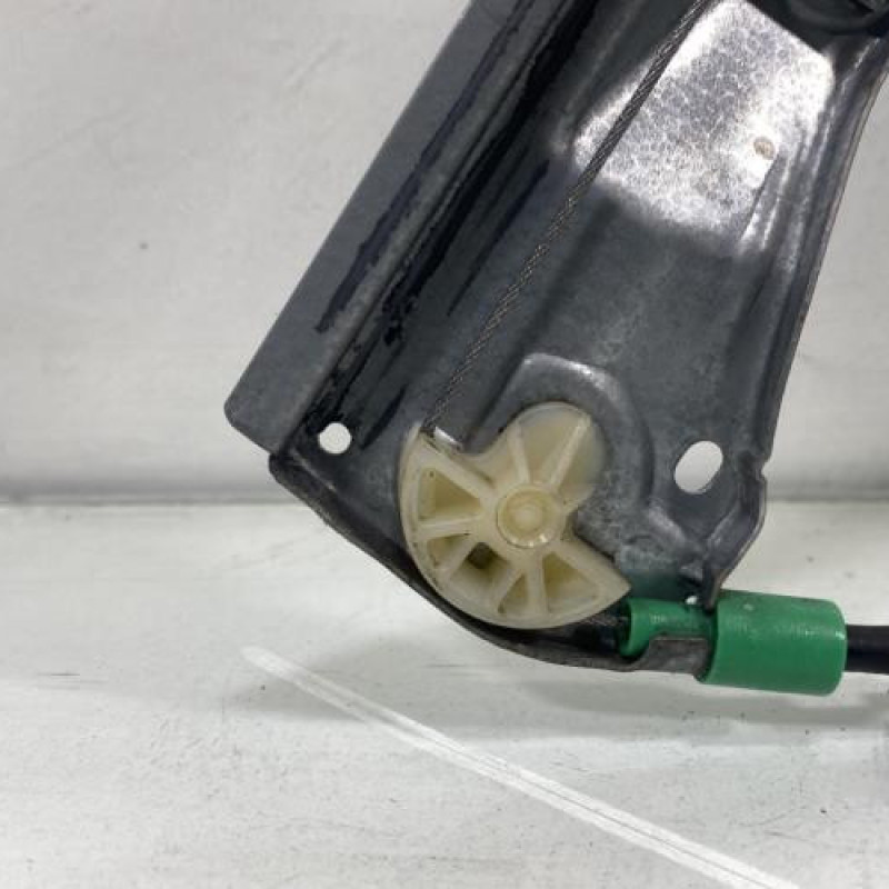 Leve vitre electrique avant droit RENAULT CLIO 2 Photo n°3