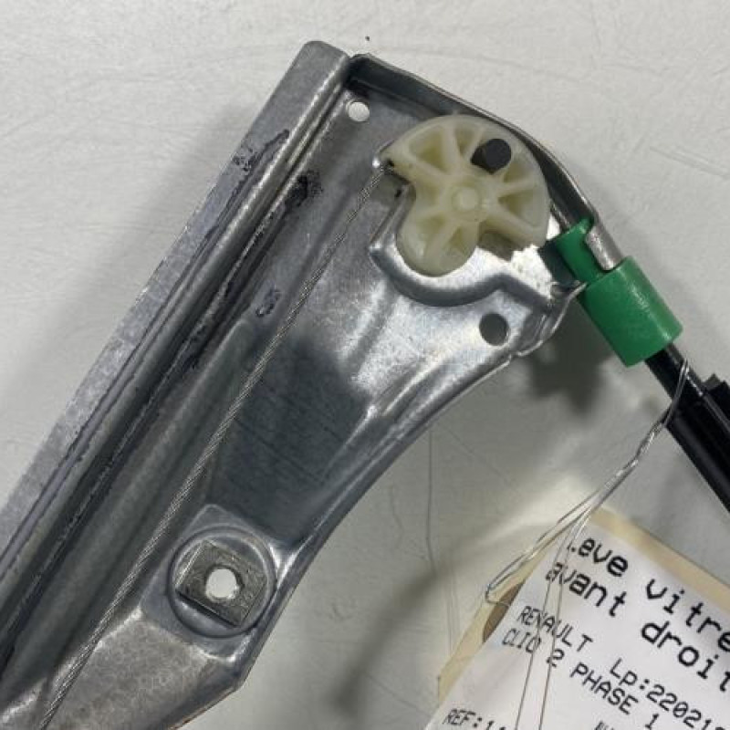 Leve vitre electrique avant droit RENAULT CLIO 2 Photo n°5