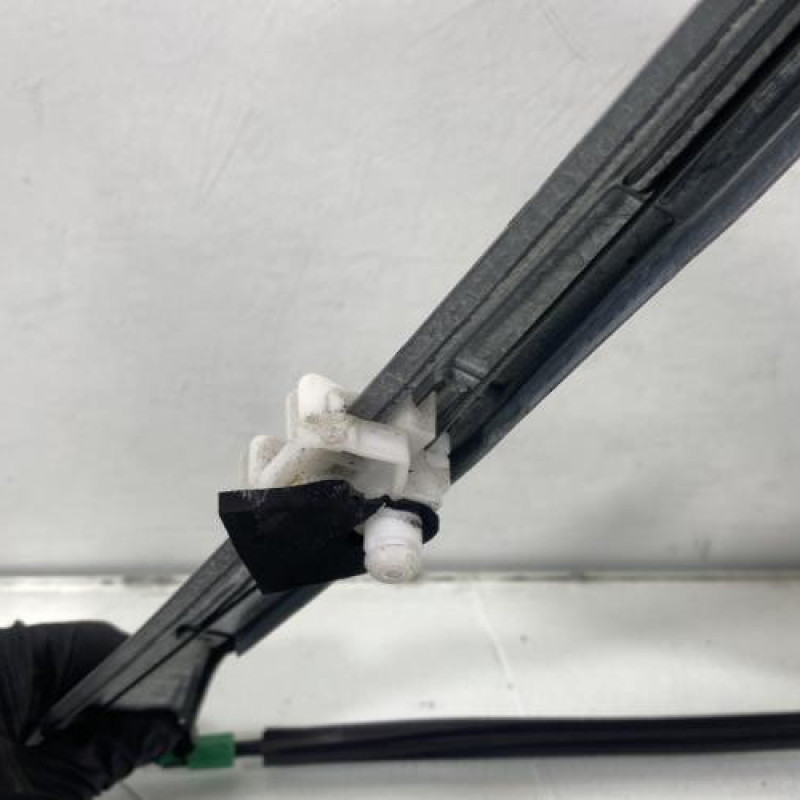 Leve vitre electrique avant droit RENAULT CLIO 2 Photo n°6
