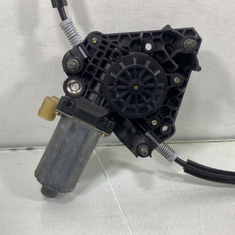 Leve vitre electrique avant droit RENAULT CLIO 2 Photo n°7