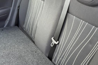 Feu arriere stop central OPEL CORSA D