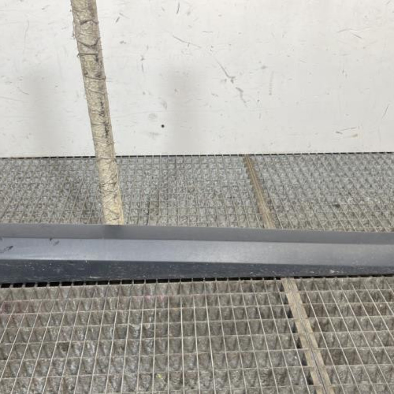 Baguette de porte avant droite RENAULT MEGANE 3 Photo n°1