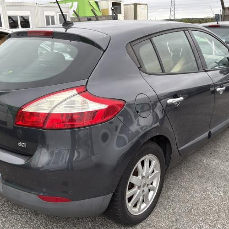Feu arriere principal droit (feux) RENAULT MEGANE 3 Photo n°6