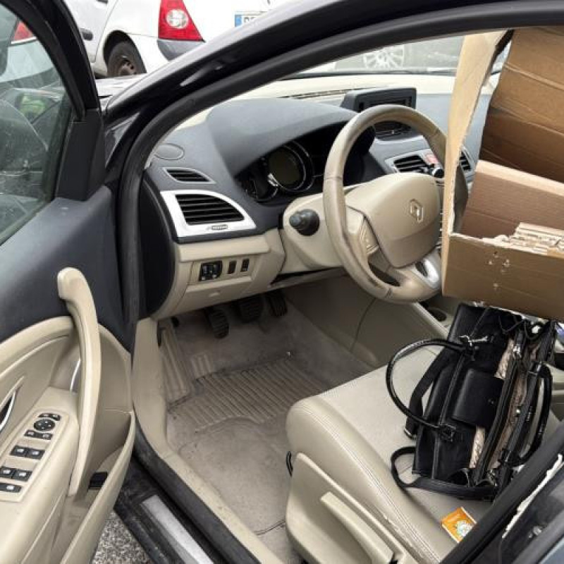 Poignee porte avant droit RENAULT MEGANE 3 Photo n°17