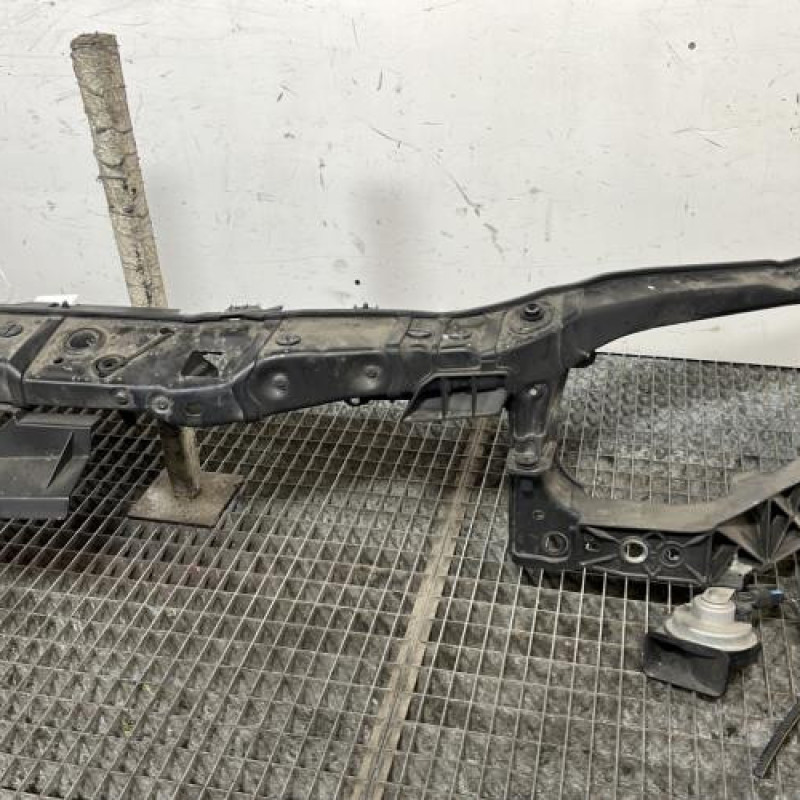 Face avant OPEL CORSA D Photo n°3