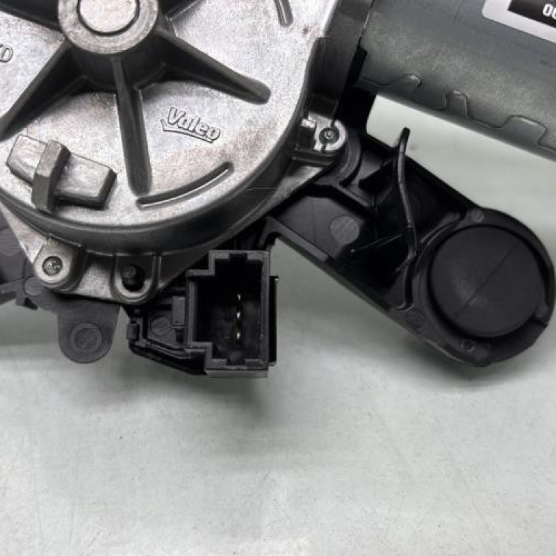 Moteur essuie glace arriere PEUGEOT 2008 1 Photo n°3