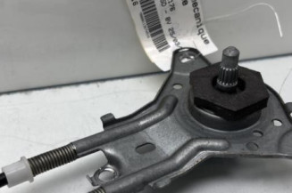 Leve vitre mecanique avant gauche PEUGEOT 106