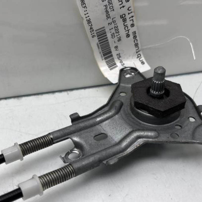 Leve vitre mecanique avant gauche PEUGEOT 106 Photo n°2