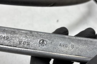 Leve vitre mecanique avant gauche PEUGEOT 106