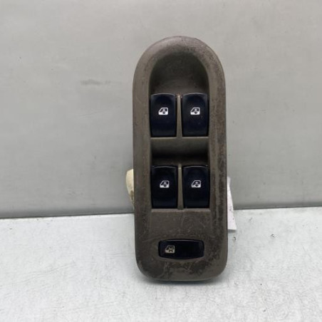Interrupteur de leve vitre avant gauche RENAULT CLIO 3 Photo n°1