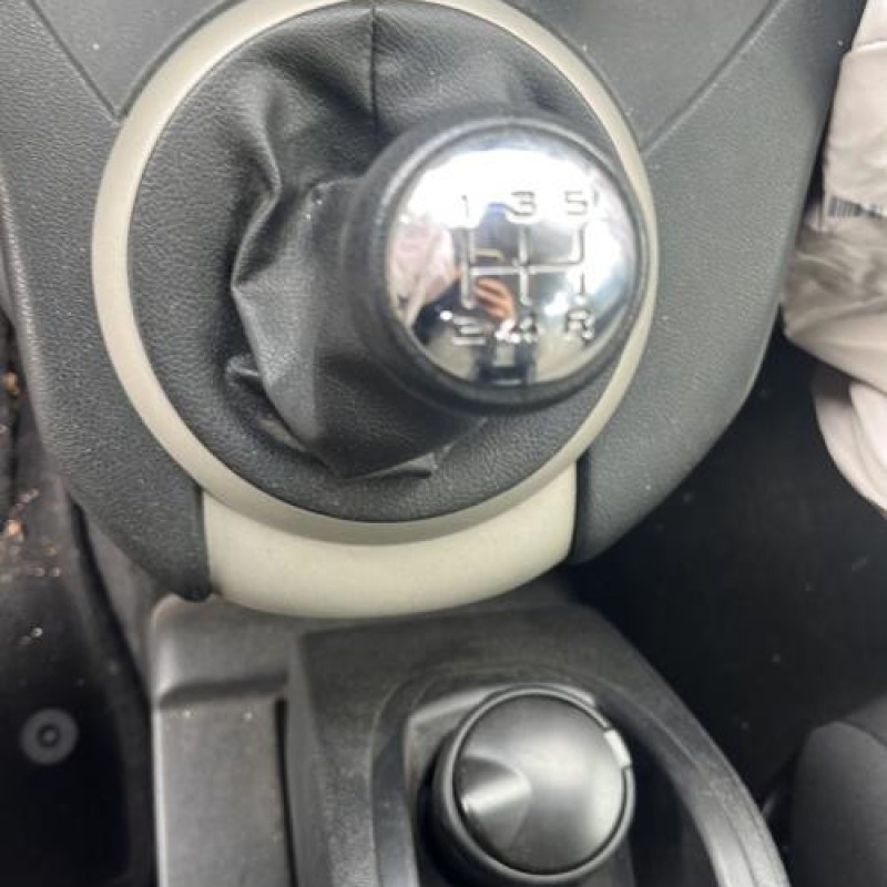 Bouton de warning PEUGEOT PARTNER 2 Photo n°13