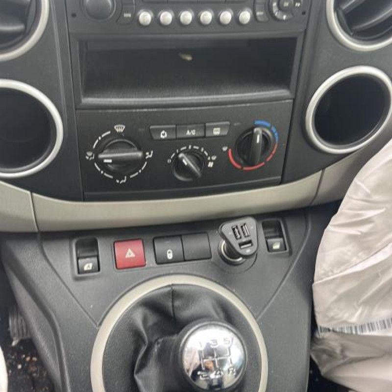 Bouton de warning PEUGEOT PARTNER 2 Photo n°14