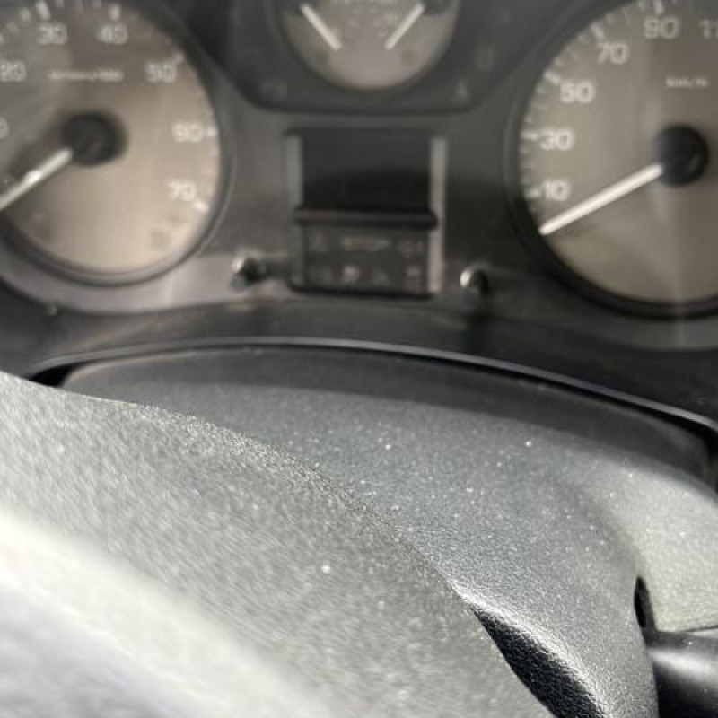 Bouton de warning PEUGEOT PARTNER 2 Photo n°15