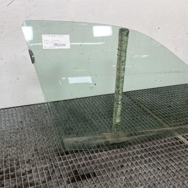 Vitre avant droit RENAULT CLIO 2 Photo n°3