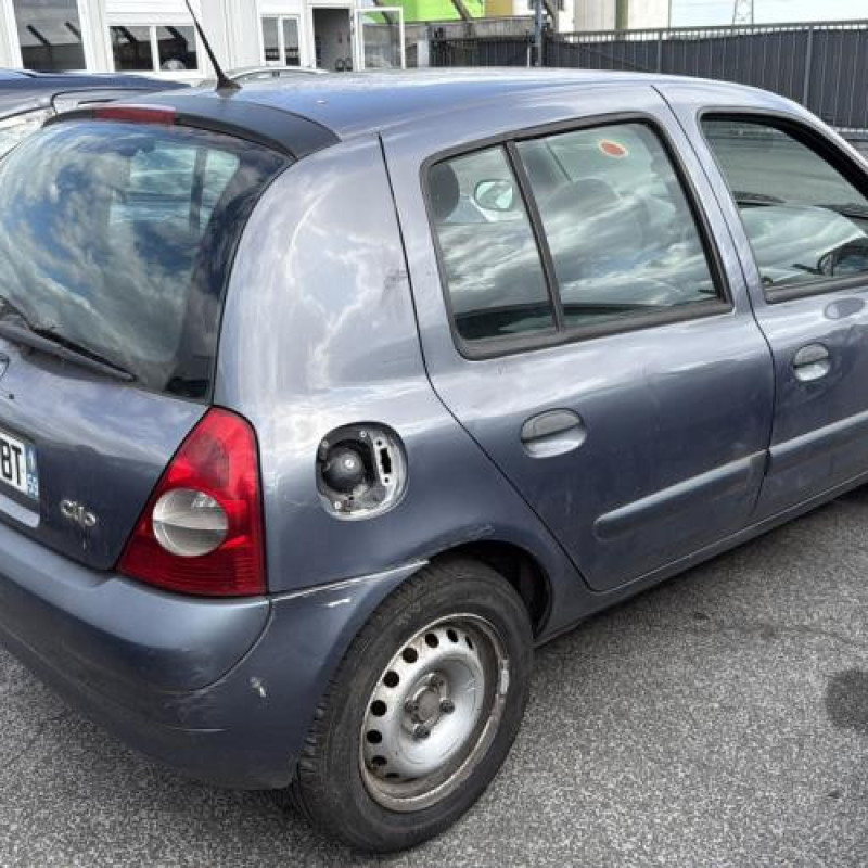 Vitre avant gauche RENAULT CLIO 2 Photo n°7
