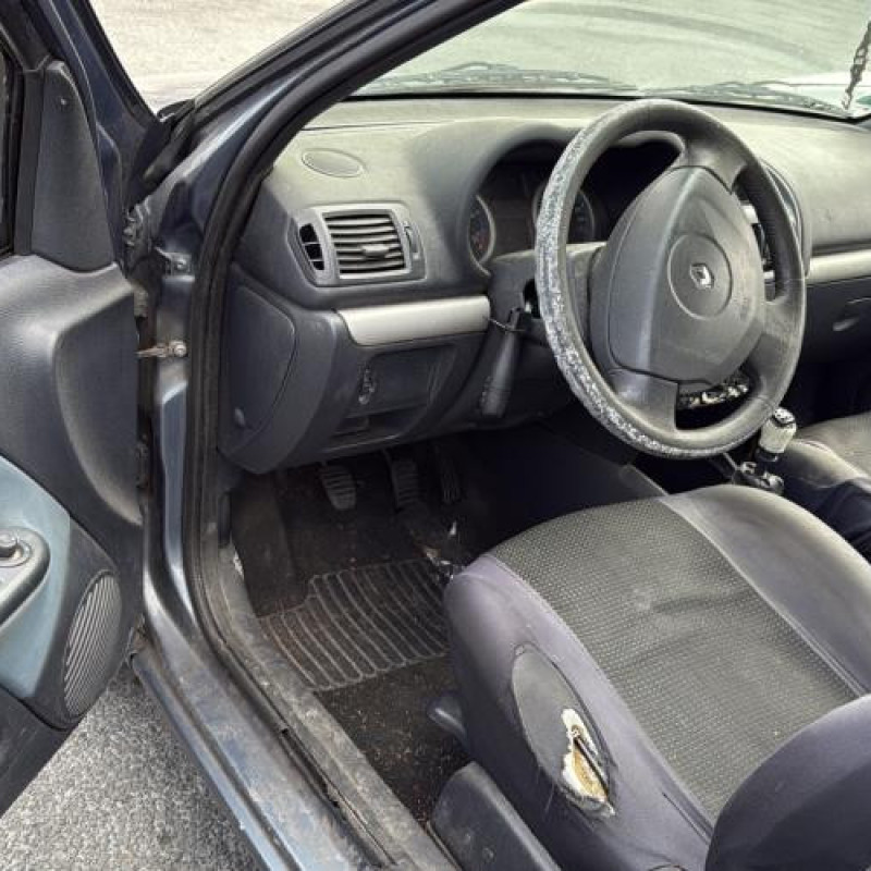 Vitre avant gauche RENAULT CLIO 2 Photo n°14