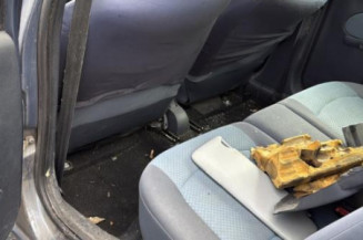 Vitre avant gauche RENAULT CLIO 2