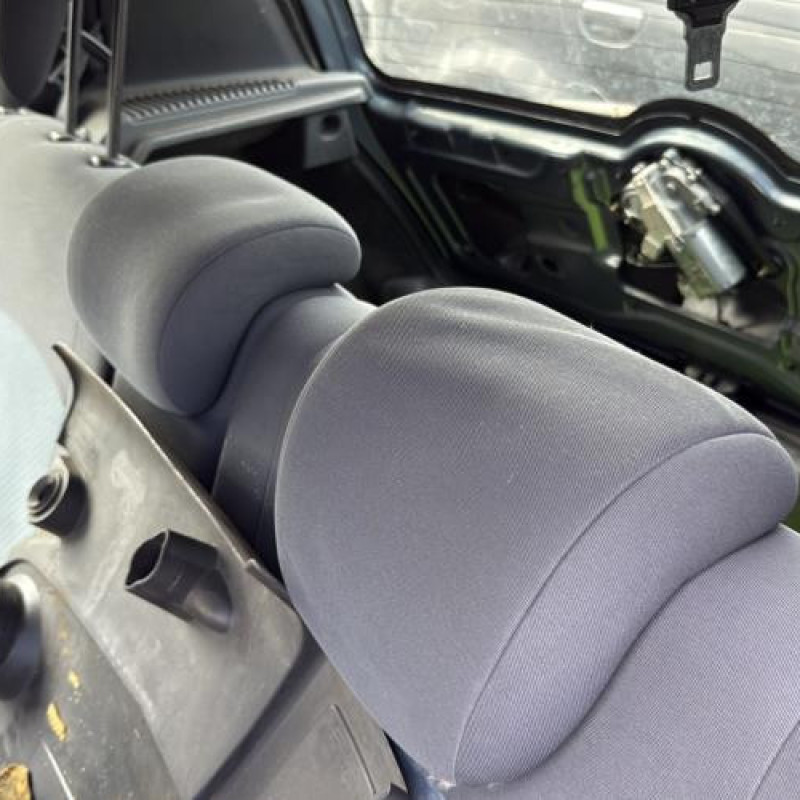 Vitre avant gauche RENAULT CLIO 2 Photo n°16