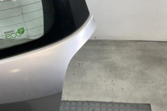 Malle/Hayon arriere RENAULT CLIO 3