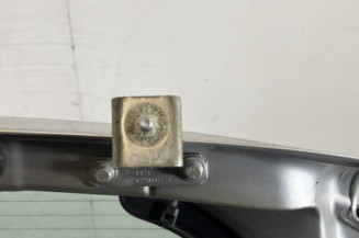 Malle/Hayon arriere RENAULT CLIO 3