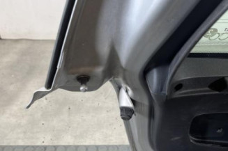 Malle/Hayon arriere RENAULT CLIO 3