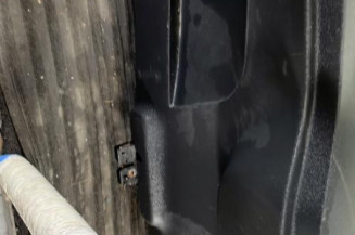 Malle/Hayon arriere RENAULT CLIO 3