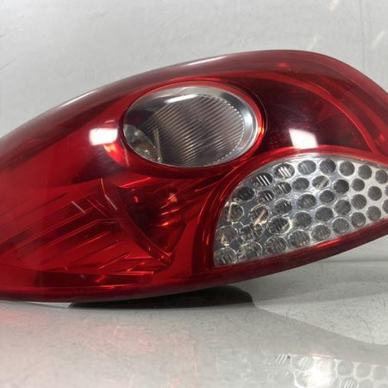 Feu arriere principal gauche (feux) PEUGEOT 206+ Photo n°1