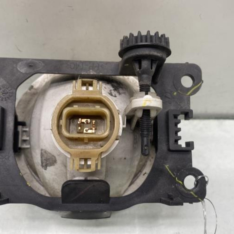 Anti brouillard gauche (feux) PEUGEOT 2008 1 Photo n°3