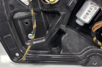 Leve vitre electrique avant gauche VOLKSWAGEN GOLF 6