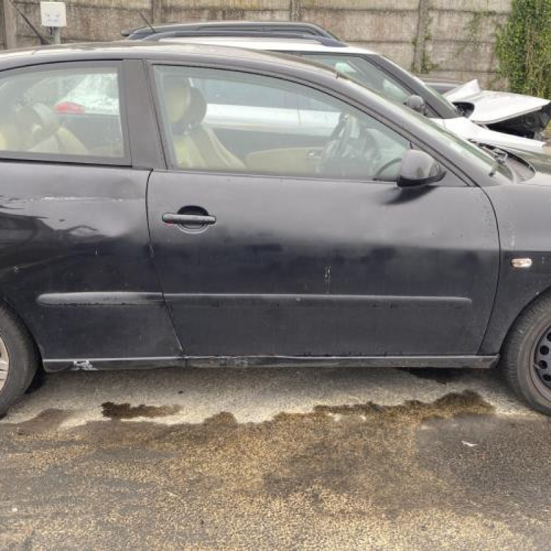 Feu arriere principal gauche (feux) SEAT IBIZA 3 Photo n°9