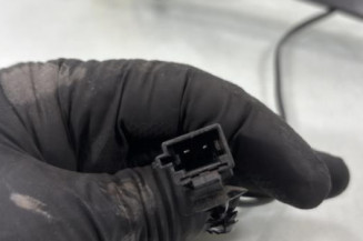 Attache ceinture avant gauche RENAULT CLIO 3