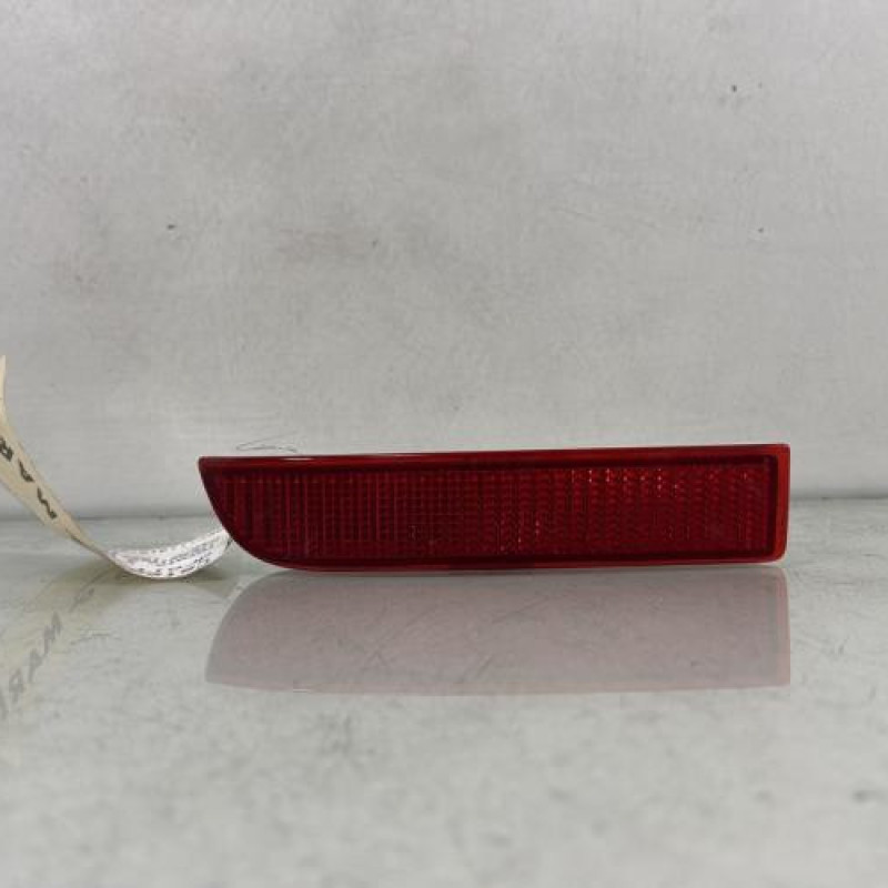 Catadioptre arriere droit TOYOTA AVENSIS 3 Photo n°1