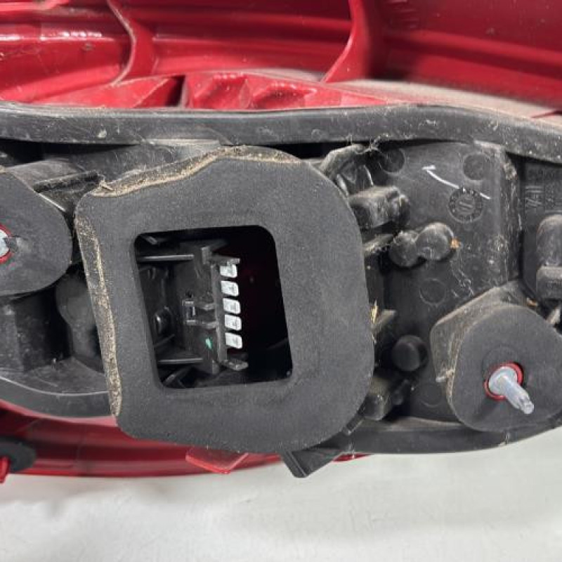 Feu arriere principal droit (feux) OPEL CORSA D Photo n°3