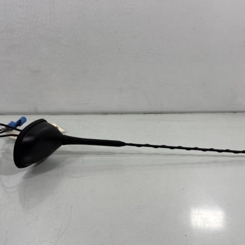 Antenne OPEL CORSA D Photo n°1