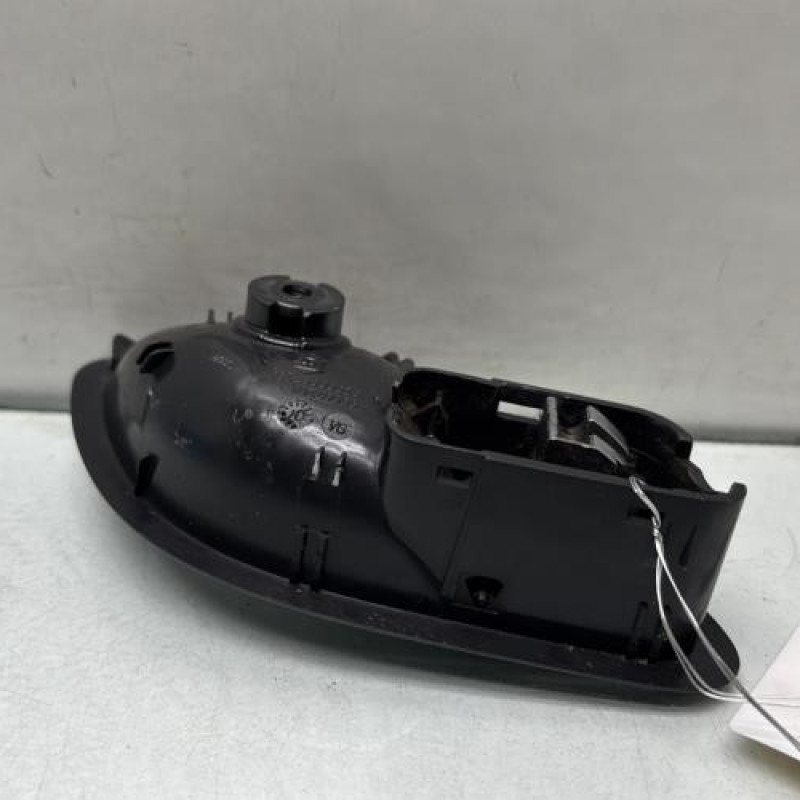 Poignee interieur avant gauche RENAULT LAGUNA 2 Photo n°3