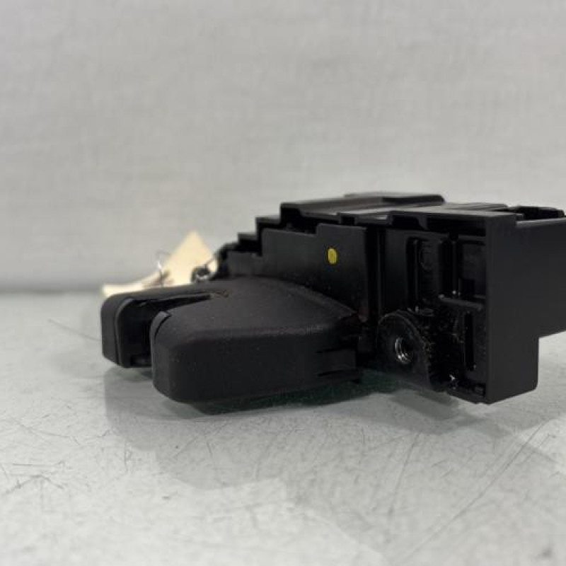 Serrure de coffre PEUGEOT 508 1 Photo n°4