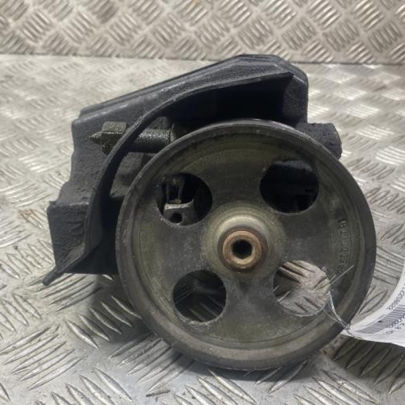 Pompe de direction PEUGEOT PARTNER 1 Photo n°3