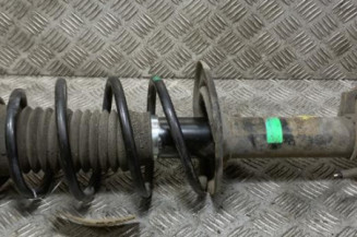 Amortisseur avant droit TOYOTA YARIS 2