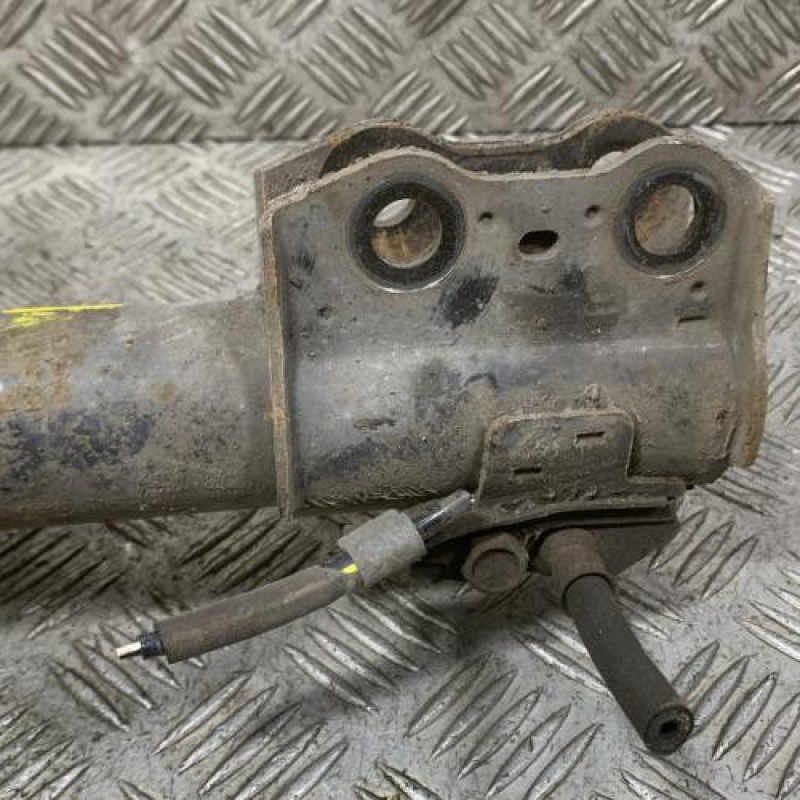 Amortisseur avant droit TOYOTA YARIS 2 Photo n°3