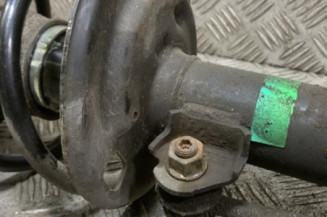 Amortisseur avant gauche TOYOTA YARIS 2