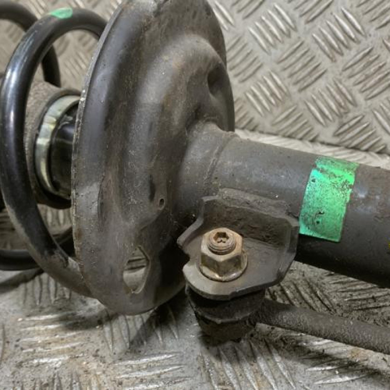 Amortisseur avant gauche TOYOTA YARIS 2 Photo n°4