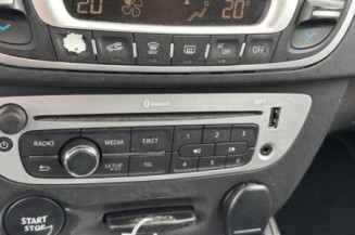 Attache ceinture arriere centrale RENAULT MEGANE 3